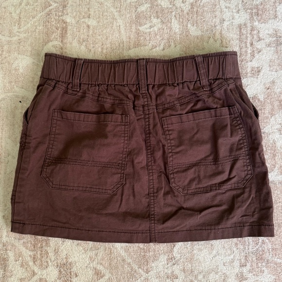 Cargo Mini Skirt - Picture 2 of 3